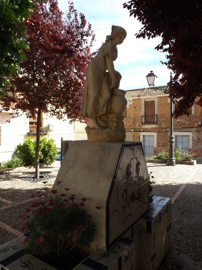 El Labriego, Casa Rural Fuente el Fresno المظهر الخارجي الصورة